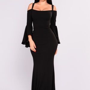 Fascination Off Shoulder Dress - Black